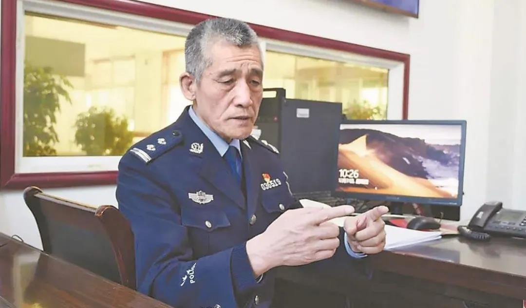 薪火相传！一对父子接力 两代从警83年